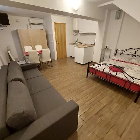 Apartma Savrin